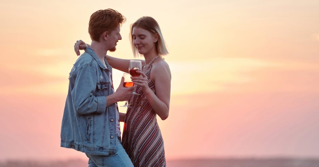 婚活成功のために自己分析やフィードバックを取り入れて成長する男女