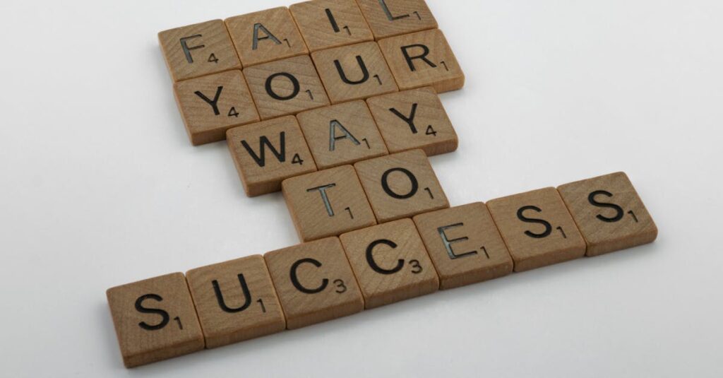 婚活成功のために自己分析やフィードバックを取り入れて成長する男女